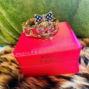Betsey Johnson Gold Skull  Bracelet